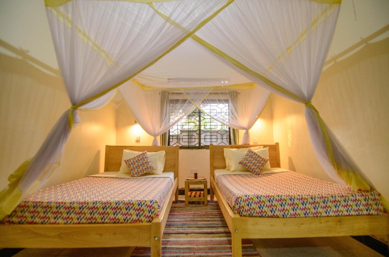 Cycad Entebbe Guest House Eksteriør bilde
