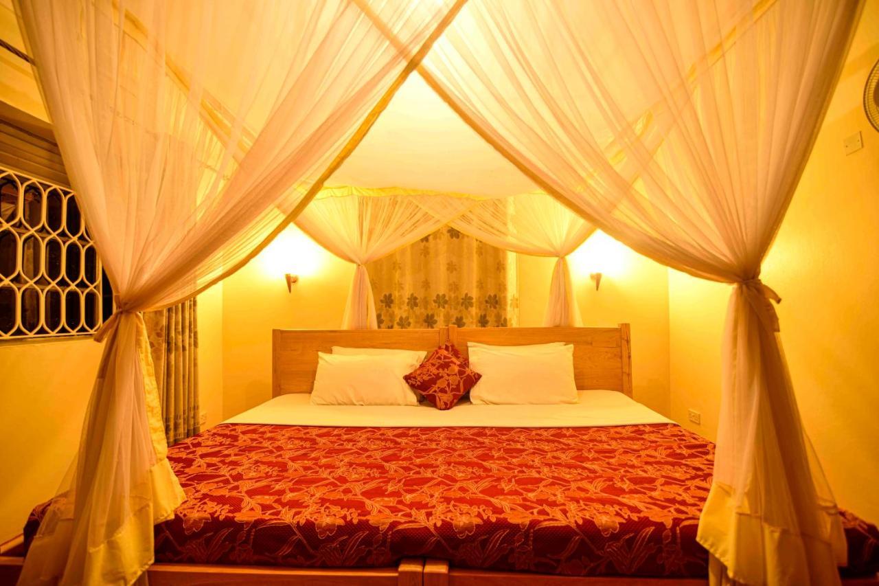 Cycad Entebbe Guest House Eksteriør bilde
