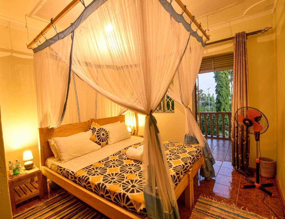Cycad Entebbe Guest House Eksteriør bilde