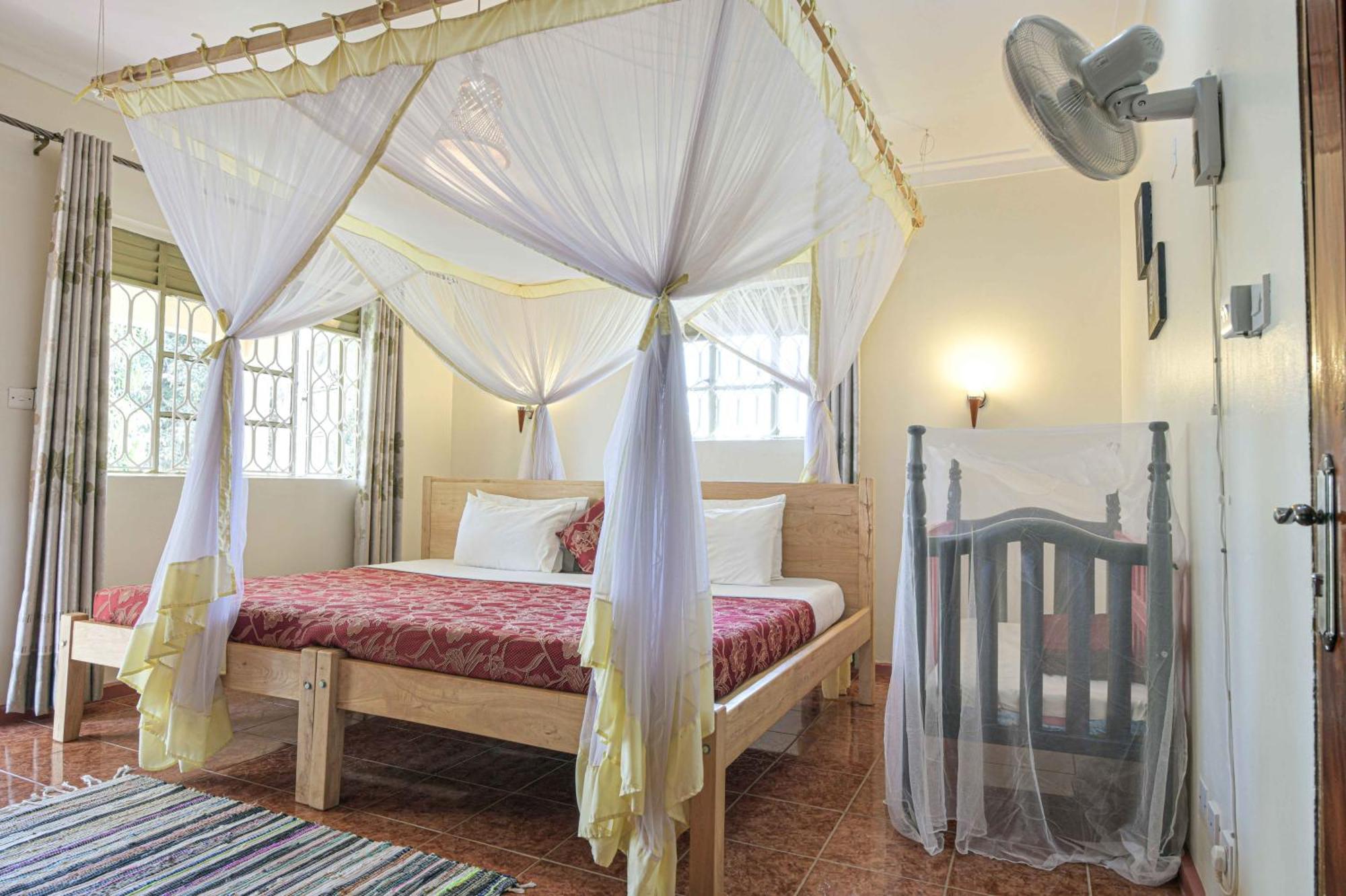 Cycad Entebbe Guest House Eksteriør bilde