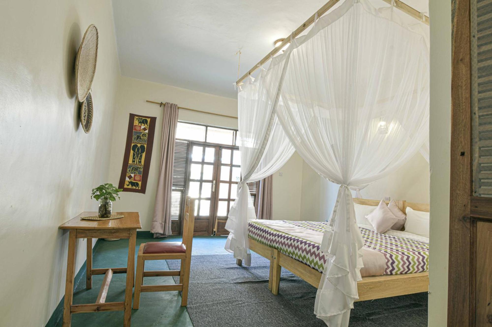Cycad Entebbe Guest House Eksteriør bilde